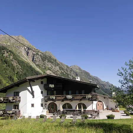 Residenz Anger Alm - Adults Only Hotel