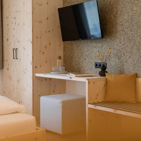 Residenz Anger Alm - Adults Only Hotel St. Leonhard im Pitztal