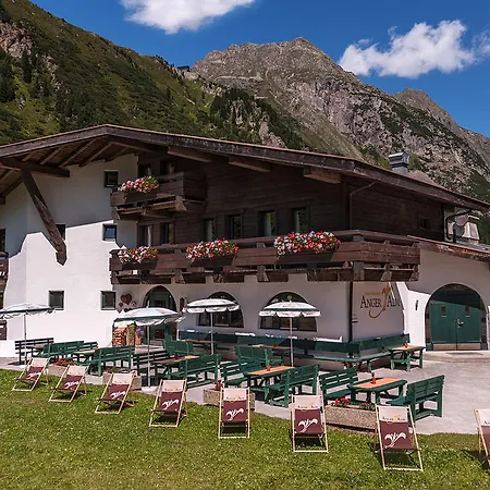 Residenz Anger Alm - Adults Only
