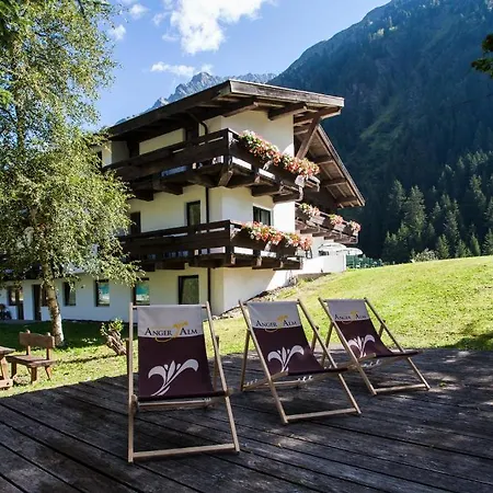 Residenz Anger Alm - Adults Only St. Leonhard im Pitztal