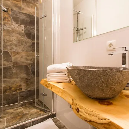 Отель Residenz Anger Alm - Adults Only Санкт-Леонхард-им-Пицталь