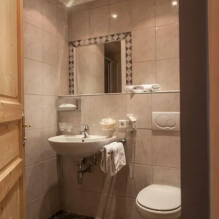 Отель Residenz Anger Alm - Adults Only Санкт-Леонхард-им-Пицталь